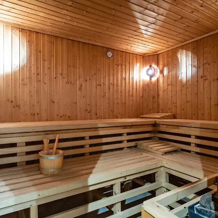 Spacious In Saalbach-hinterglemm Near Ski Lift