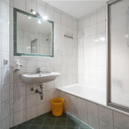 Spacious In Saalbach-hinterglemm Near Ski Lift Appartamento Viehhofen